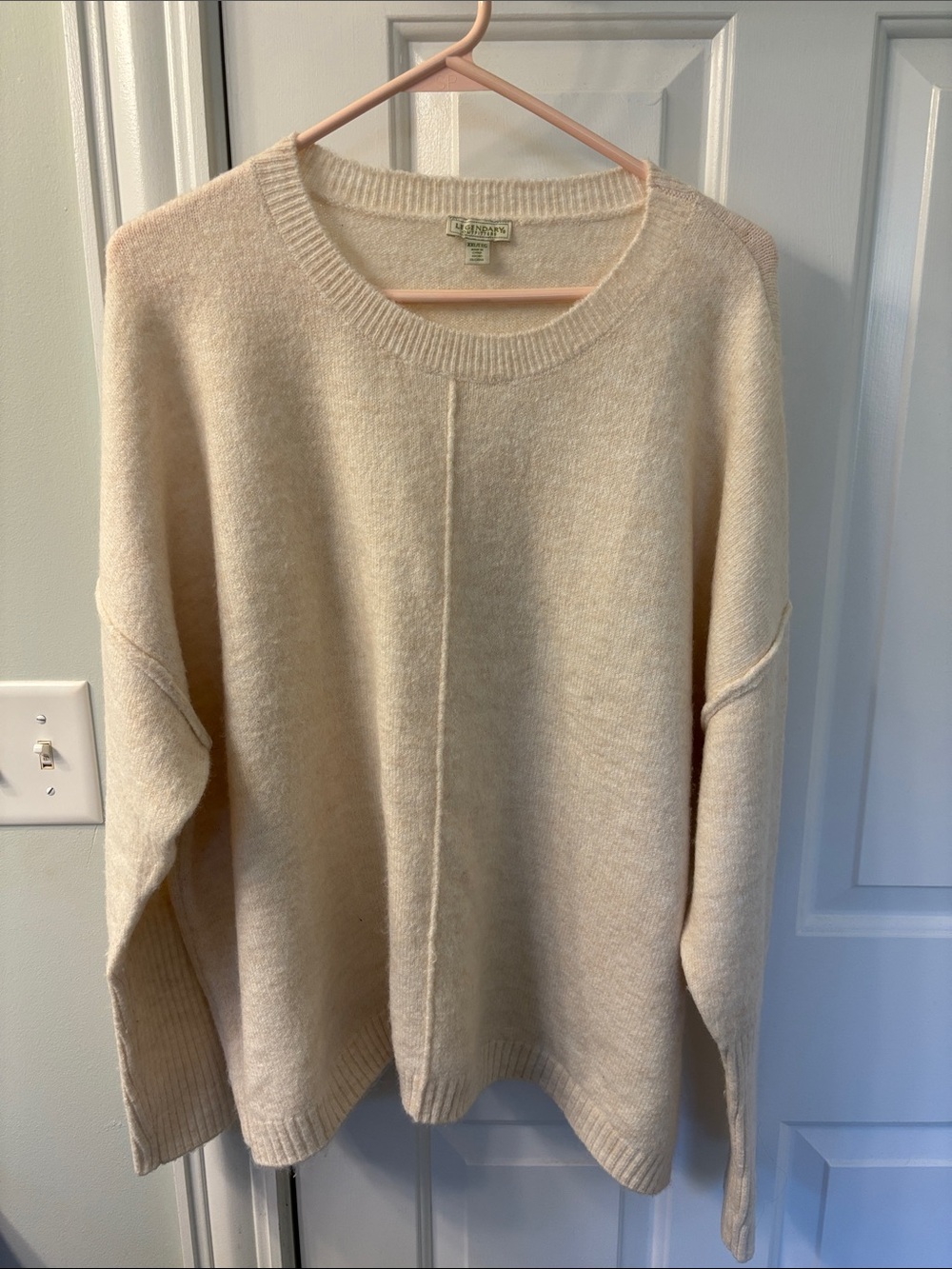 L.L. Bean Cream Crewneck Pullover Sweater - Cozy Everyday Knit